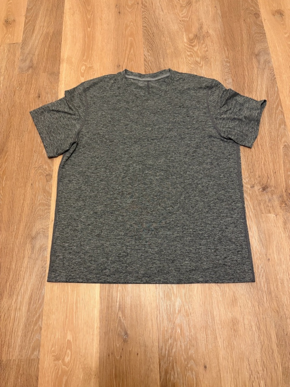 lululemon athletica Men's Heathered Charcoal Short-Sleeve Crew XL Performance